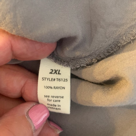 Active Gray rayon tank. Size XXL - Picture 9 of 10